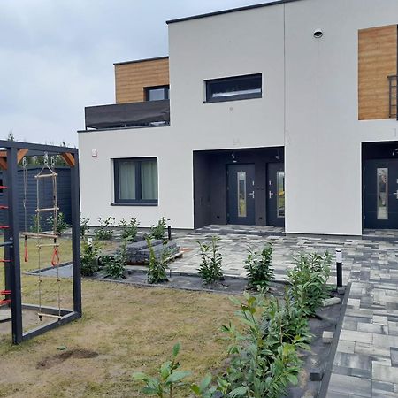 Nowy Luksusowy Apartament Z Tarasem I Ogrodem Prywatny Parking Zerniki Gliwice Exterior photo