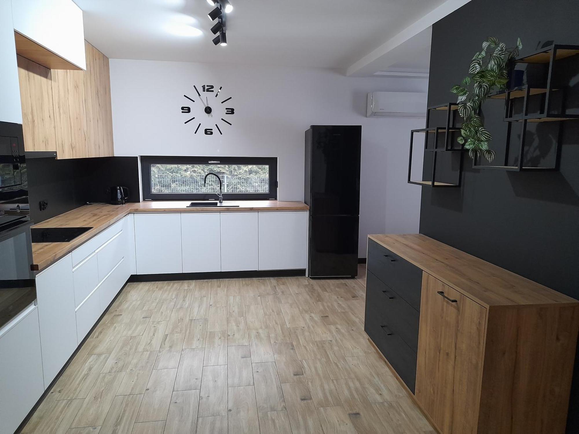 Nowy Luksusowy Apartament Z Tarasem I Ogrodem Prywatny Parking Zerniki Gliwice Exterior photo