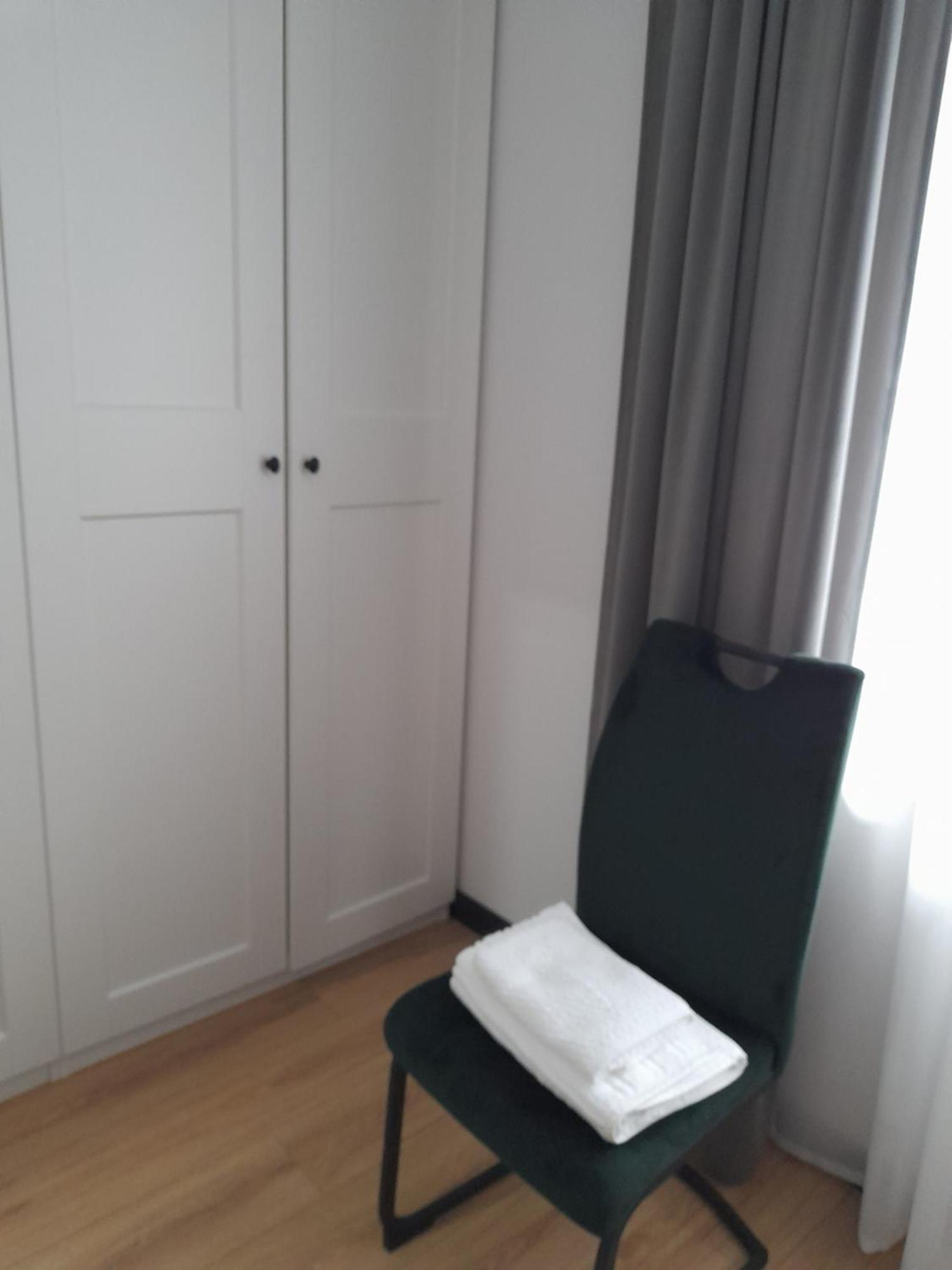 Nowy Luksusowy Apartament Z Tarasem I Ogrodem Prywatny Parking Zerniki Gliwice Exterior photo