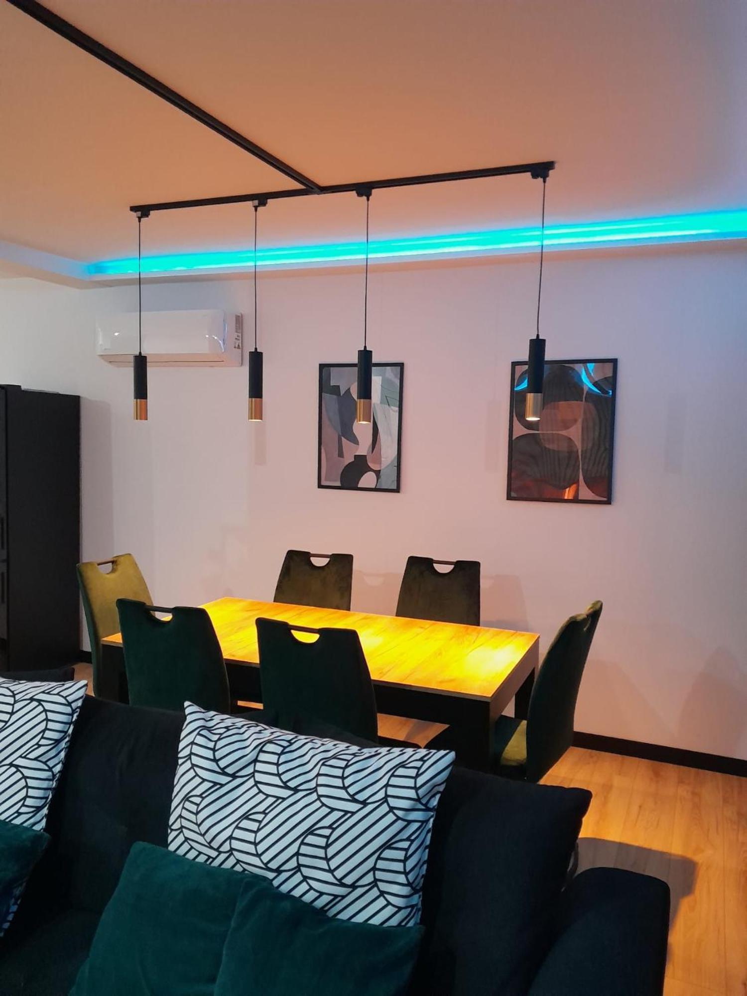 Nowy Luksusowy Apartament Z Tarasem I Ogrodem Prywatny Parking Zerniki Gliwice Exterior photo
