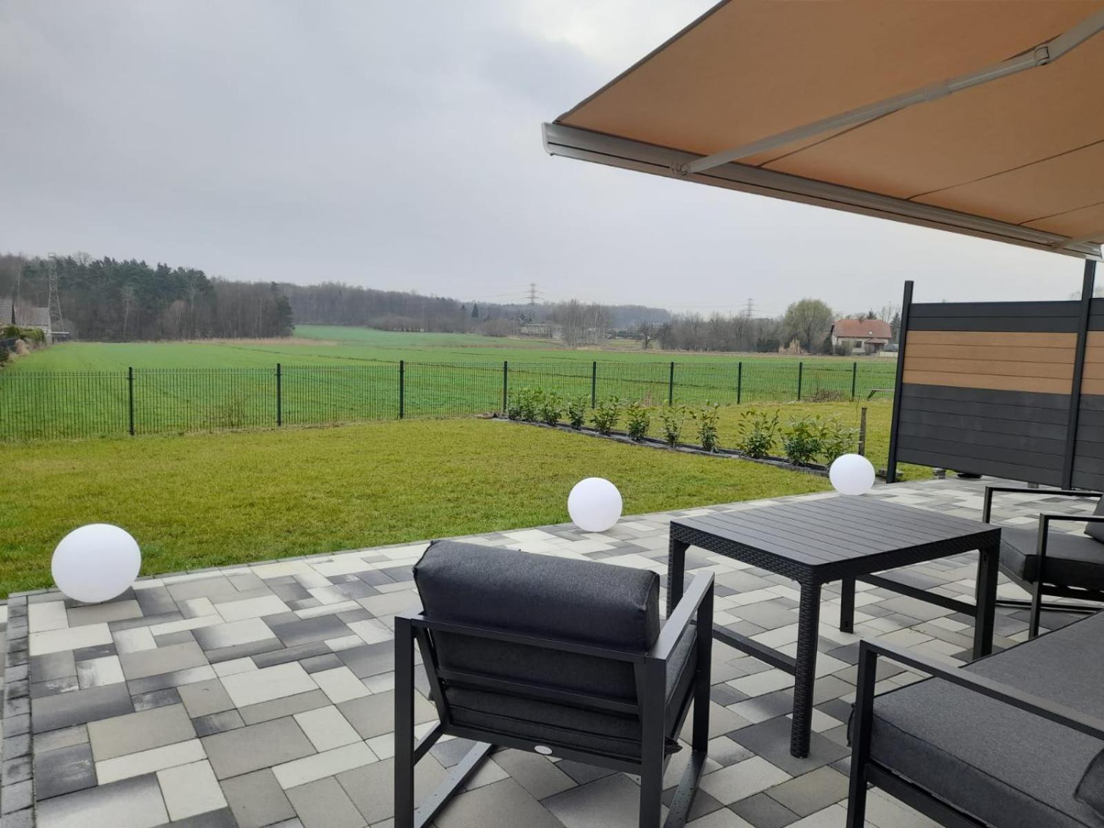 Nowy Luksusowy Apartament Z Tarasem I Ogrodem Prywatny Parking Zerniki Gliwice Exterior photo