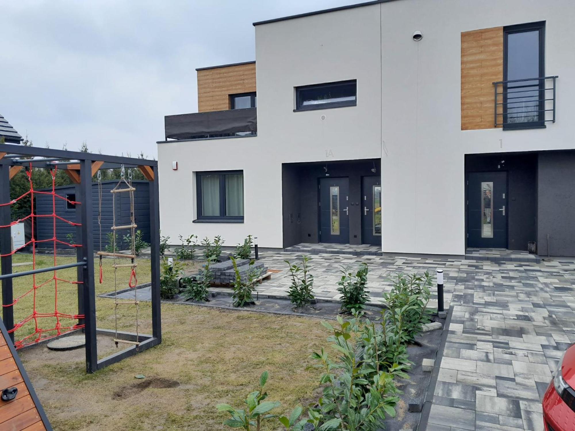Nowy Luksusowy Apartament Z Tarasem I Ogrodem Prywatny Parking Zerniki Gliwice Exterior photo